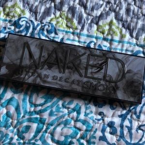 Urban decay naked smoky